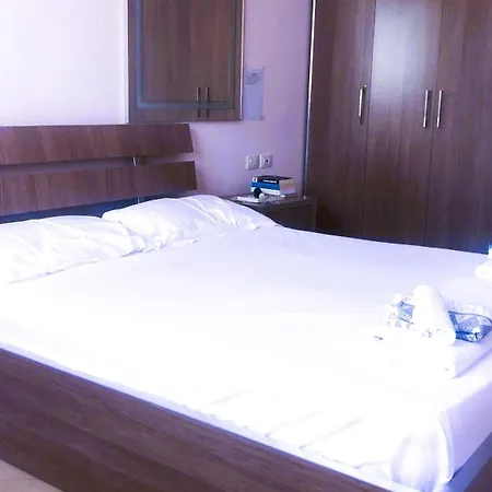 Blue Horizon Lungo Mare Apartment Vlorë